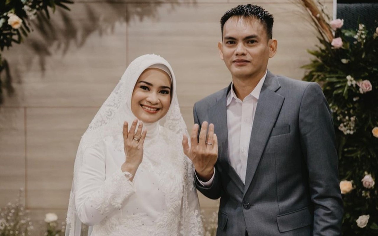 Ikke Nurjanah Resmi Menikah Lagi, Sang Suami Sempat Dikira Yosi Project Pop