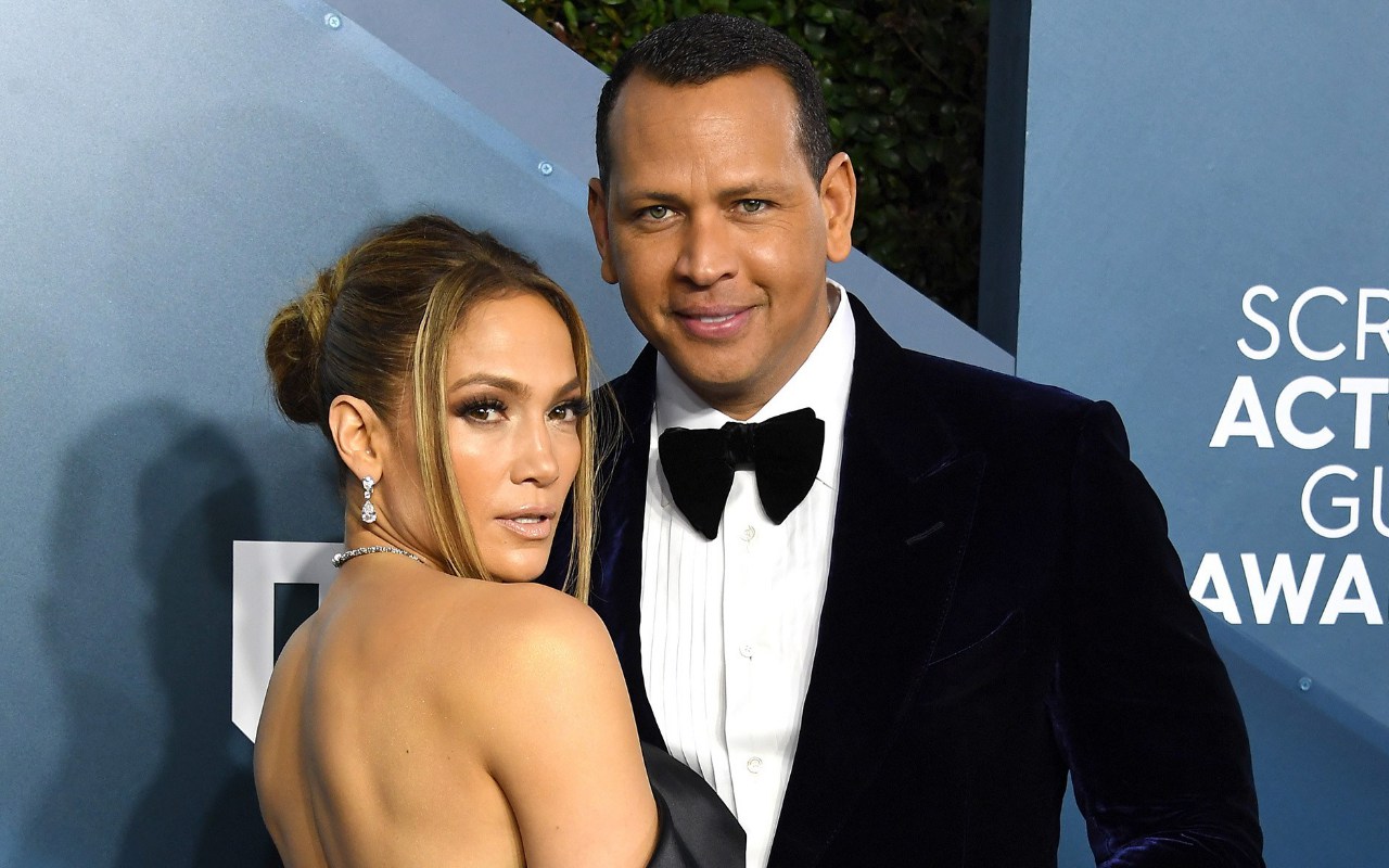 Jalani Terapi dengan Alex Rodriguez, Jennifer Lopez Cerita Rencana Pernikahan