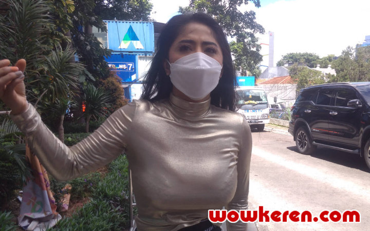 Dewi Persik Murka Fotonya Dicatut Tanpa Izin, Beri Peringatan Tegas Ke Dr Richard