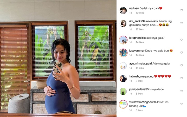 Vanessa Angel Pakai Baju Renang Sambil Pamer Perut Buncit, Netter: Fix Hamil!