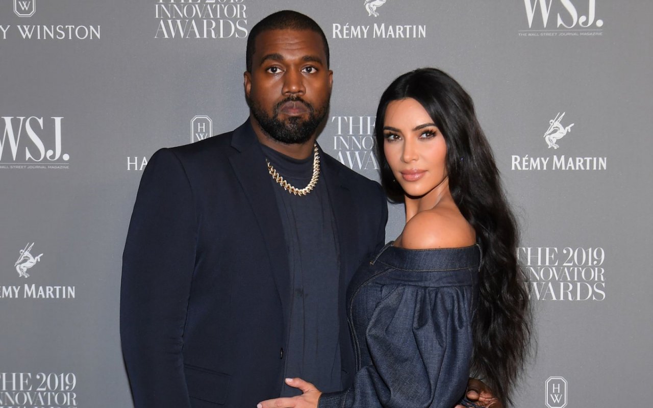 Kanye West Dilaporkan Sedih Dan Tertekan Akibat Proses Perceraiannya Dengan Kim Kardashian