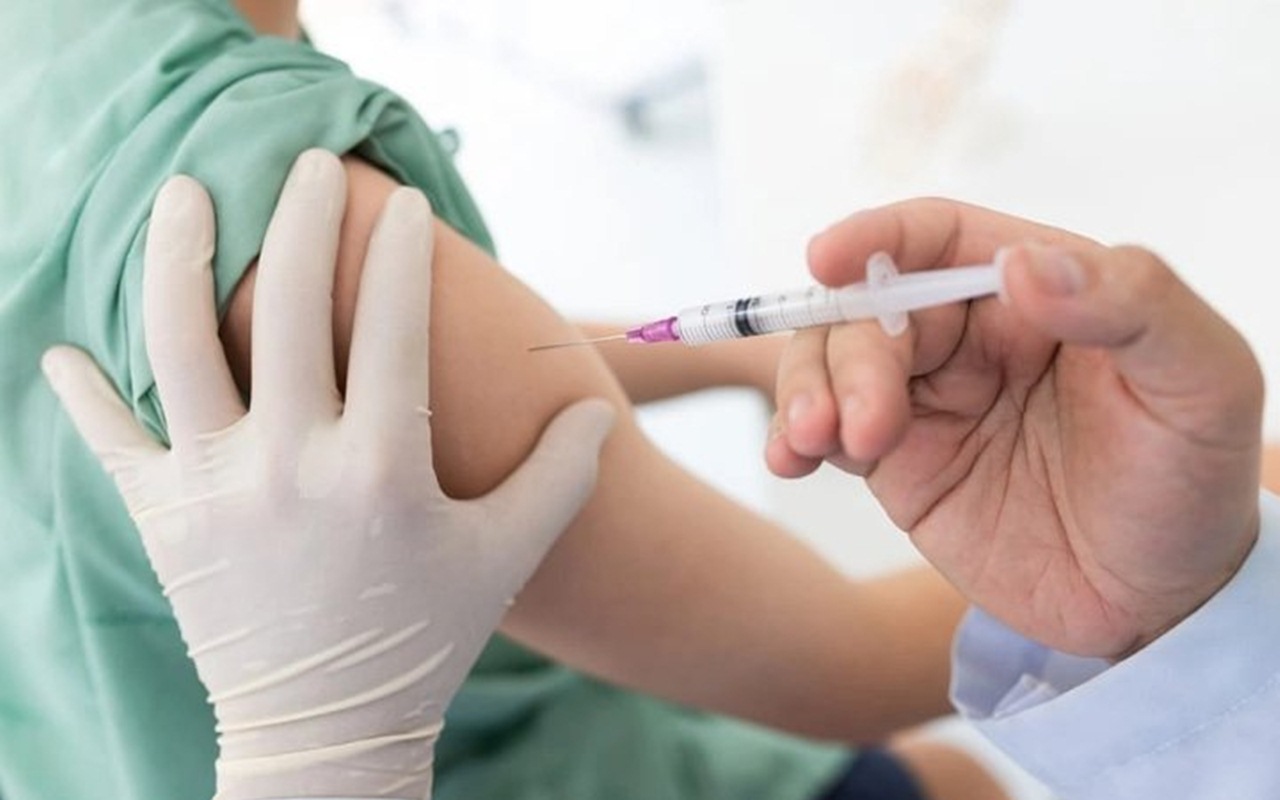 Vaksinasi Corona Mandiri Diprediksi Bisa Untuk 2 Juta Karyawan