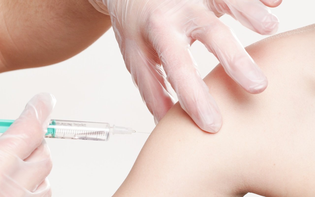 Ini Link Pendaftaran Vaksinasi Corona Untuk Lansia di 34 Ibu Kota Provinsi  