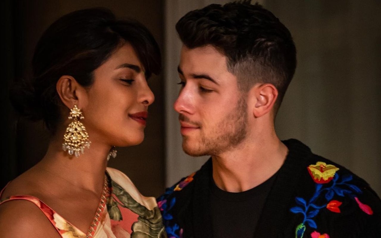 Romantis, Priyanka Chopra Beri Kejutan Tak Terduga Kepada Nick Jonas