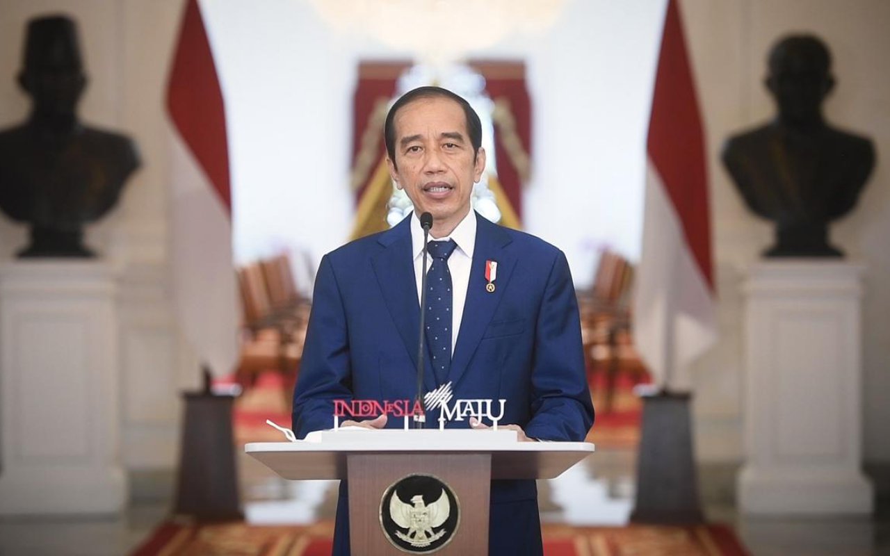 Istana Buka Suara Atas Kerumunan Kunker Jokowi di NTT