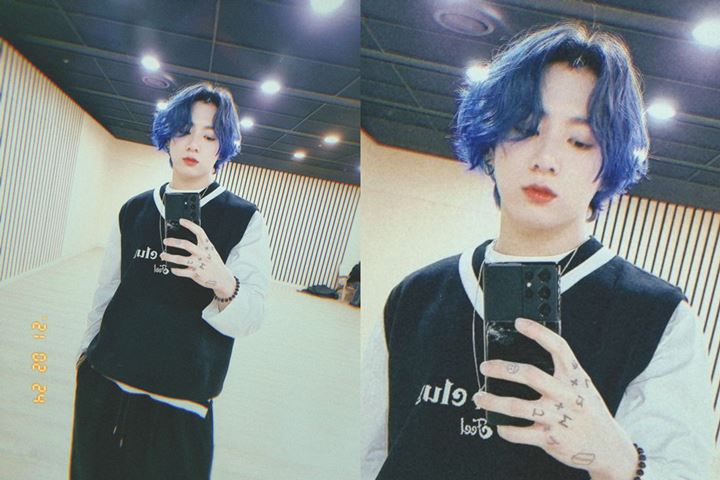 Ponsel Retak Jungkook Curi Fokus