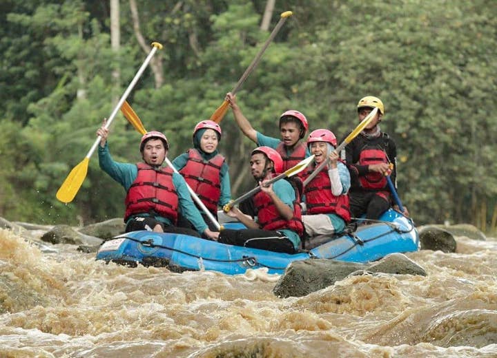 Rafting di Sungai Elo