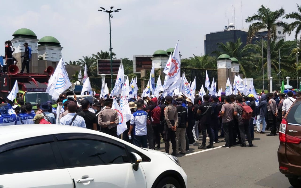 Tolak Aturan Turunan UU Ciptaker, Serikat Buruh Siap Unjuk Rasa