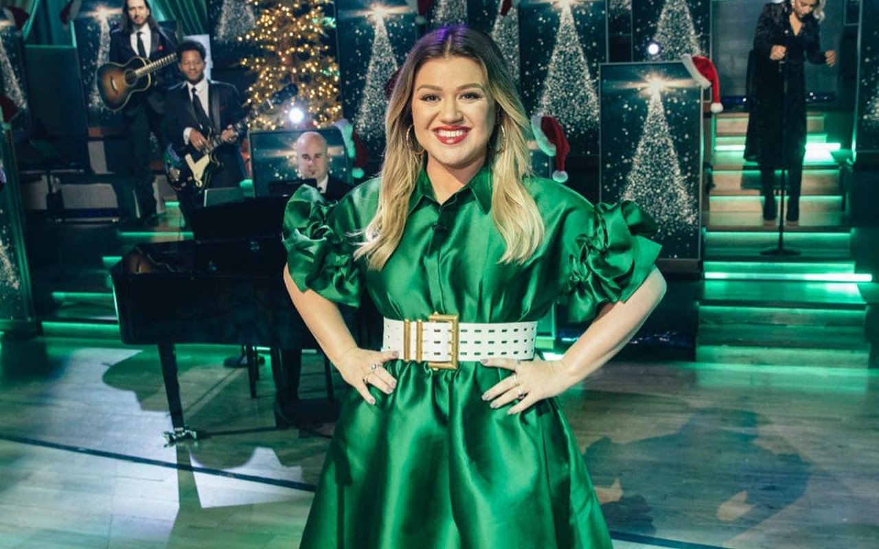 Kelly Clarkson Akui Sudah Tulis 60 Lagu di Tengah Perceraiannya Dengan Suami, Sebut Sebagai Hadiah