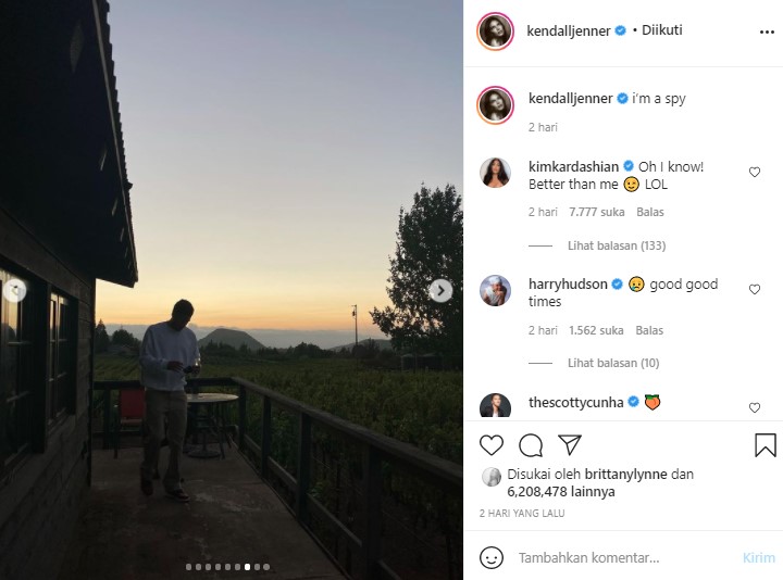 Kendall Jenner Posting Foto Liburan Bareng Pacar Pebasket