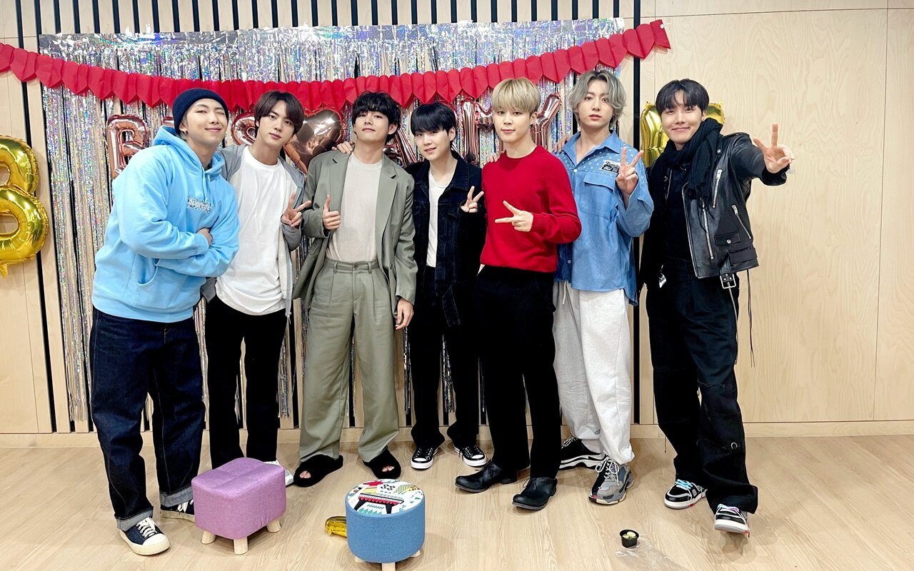 Jadi Korban Komentar Rasis, BTS Dapat Dukungan Dari Halsey Hingga Lauv