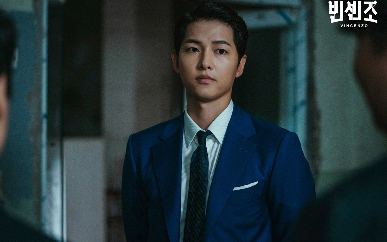 Song Joong Ki Pukuli Anak Sekolah di 'Vincenzo' Banjir Komentar Puas