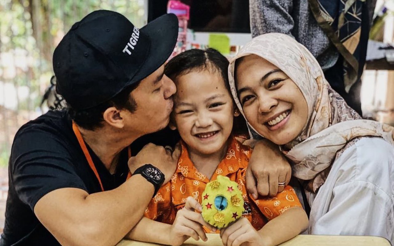 Baru Kelas 2 SD, Tubuh Tinggi Putri Ananda Omesh Sukses Curi Perhatian