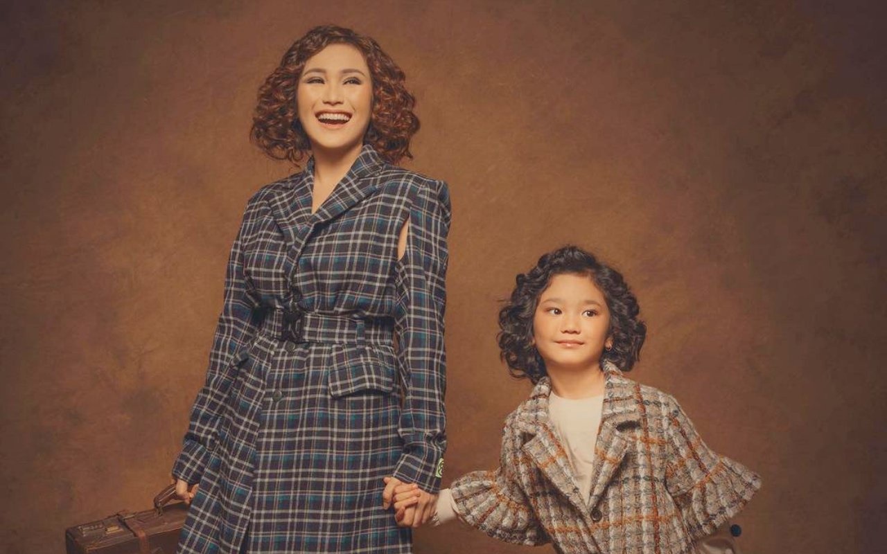 Batal Menikah dengan Adit Jayusman, Ayu Ting Ting Sedih Pikirkan Nasib Bilqis Tanpa Ayah