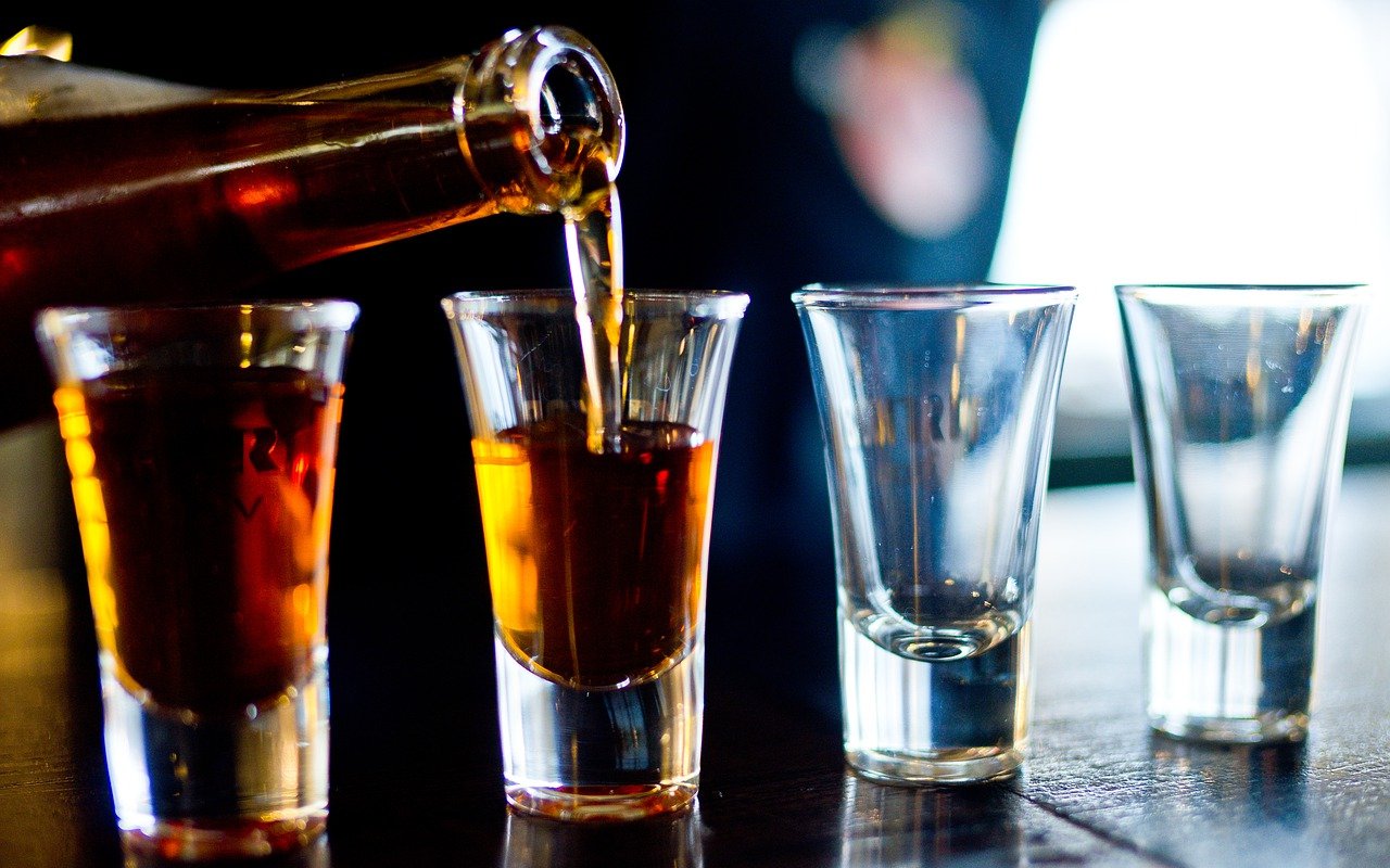 Ramai Polemik Aturan Investasi Miras, Ini Lho 8 Dampak Negatif Minuman Beralkohol Bagi Tubuh