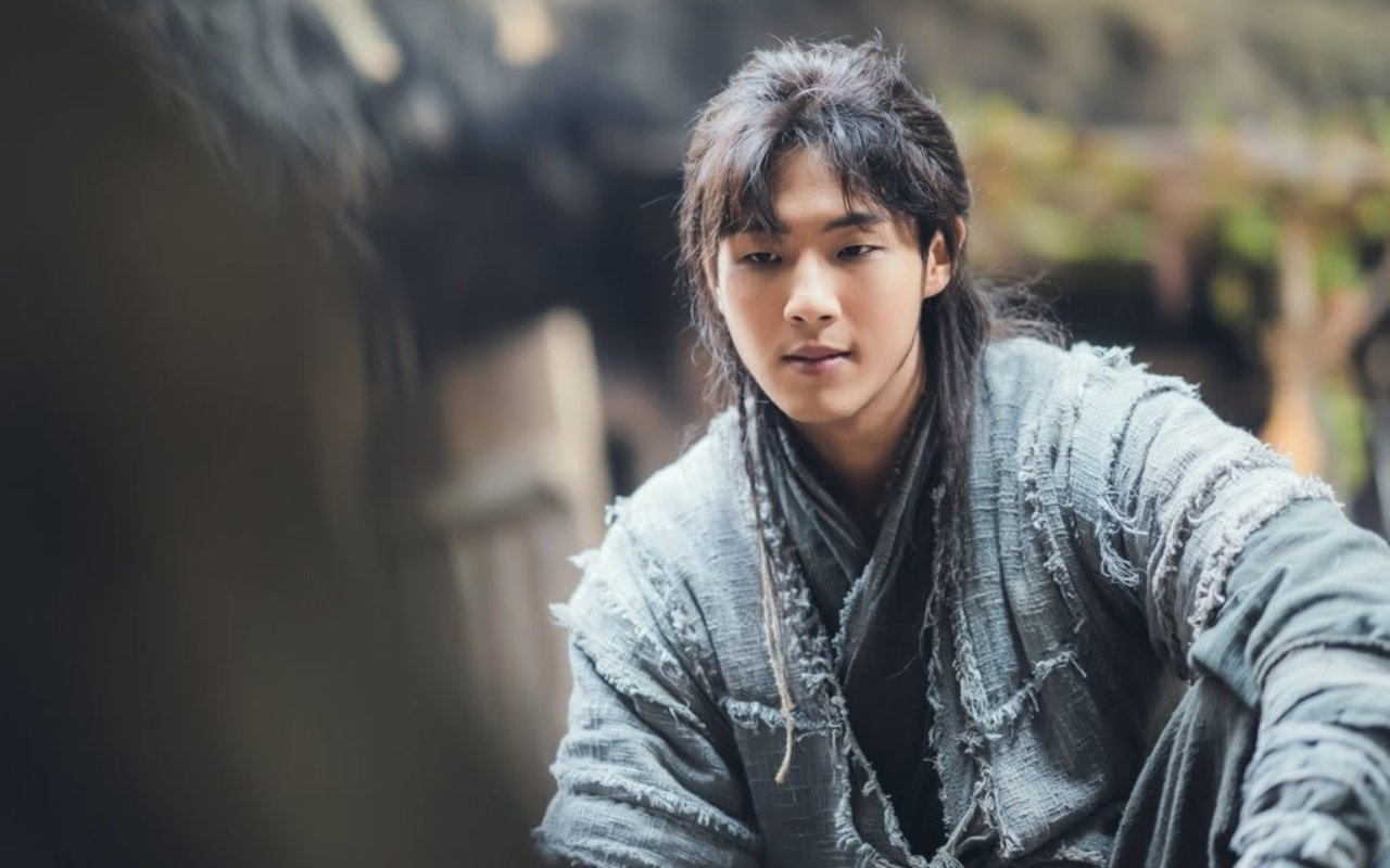 Dampak Skandal Bullying, KBS Dilaporkan Pecat Ji Soo dari 'River Where the Moon Rises'
