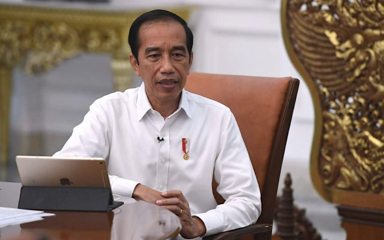 Jokowi 'Depak' Limbah Sawit dan Batu Bara dari Kategori Berbahaya, Apa Dampaknya?