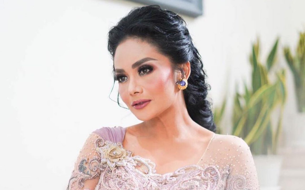 Proses Kilat Bikin Kebaya Terungkap, Krisdayanti Terima Undangan Dadakan di Pertunangan Aurel?