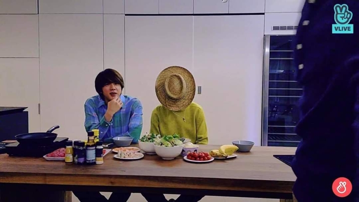 Jin BTS Pertanyakan Kenapa Orang Diet Cuma Makan Sayur, Alasannya Mengejutkan