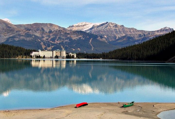 Berkanoe Ria di Lake Louise, Kanada
