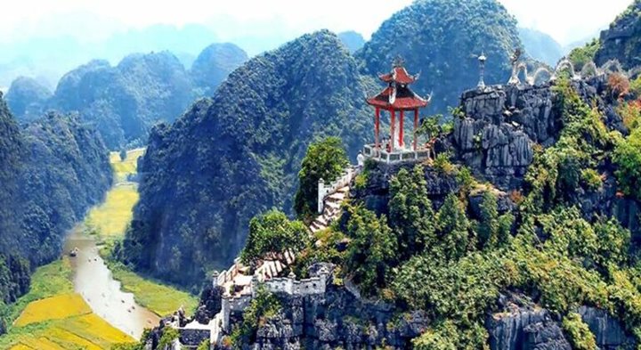 Mendaki 486 Anak Tangga Batu di Mua Cave, Vietnam