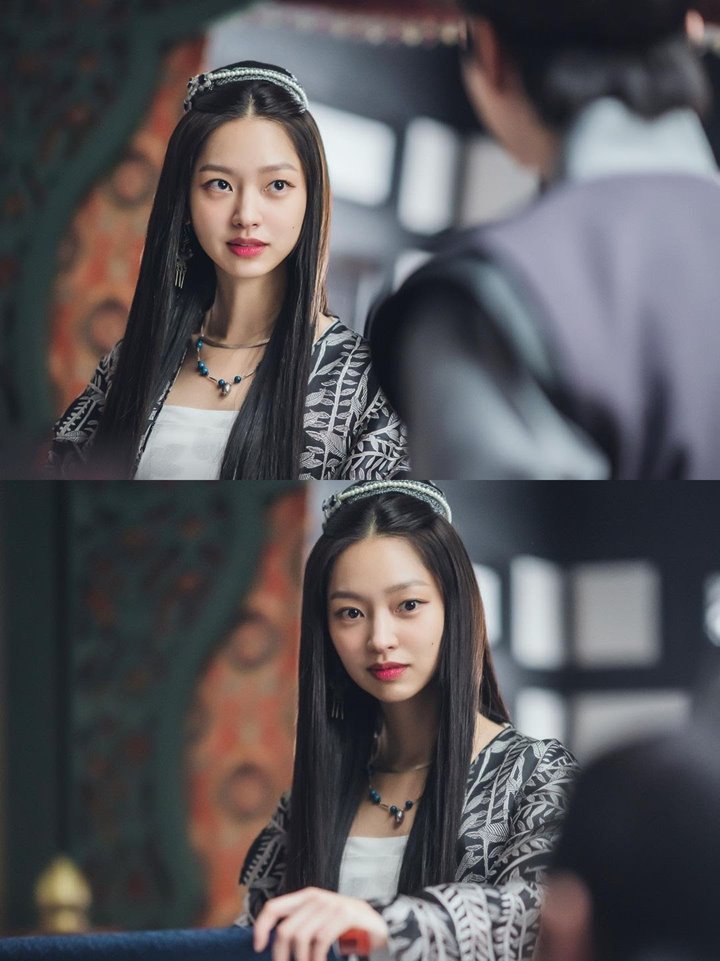 Visual Choi Yoo Hwa di \'River Where the Moon Rises\' Curi Fokus, Umurnya Bikin Syok