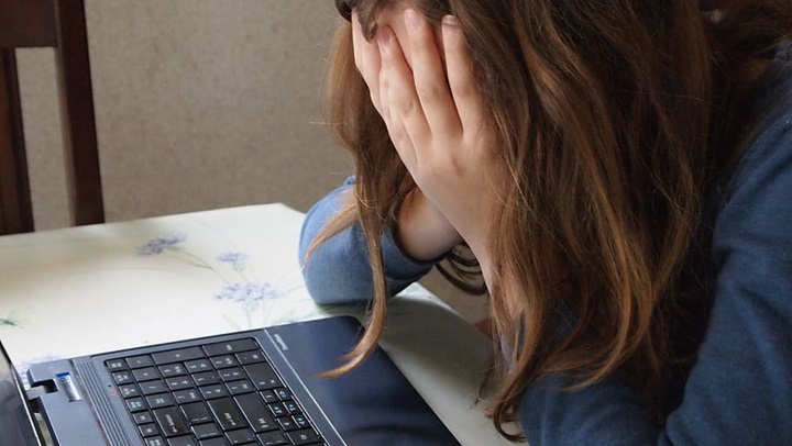 Beri Pemahaman Tentang Cyber Bullying