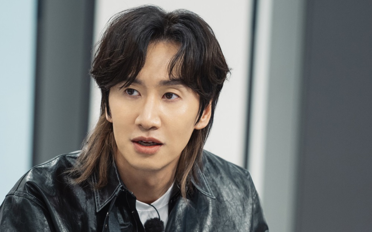 Lee Kwang Soo Buat Syok Potong Rambut Secara Langsung di 'Running Man'