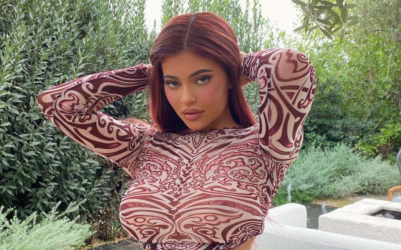 Kylie Jenner Buka Suara Usai Panen Cibiran Soal Donasi untuk Mantan MUA Pribadinya