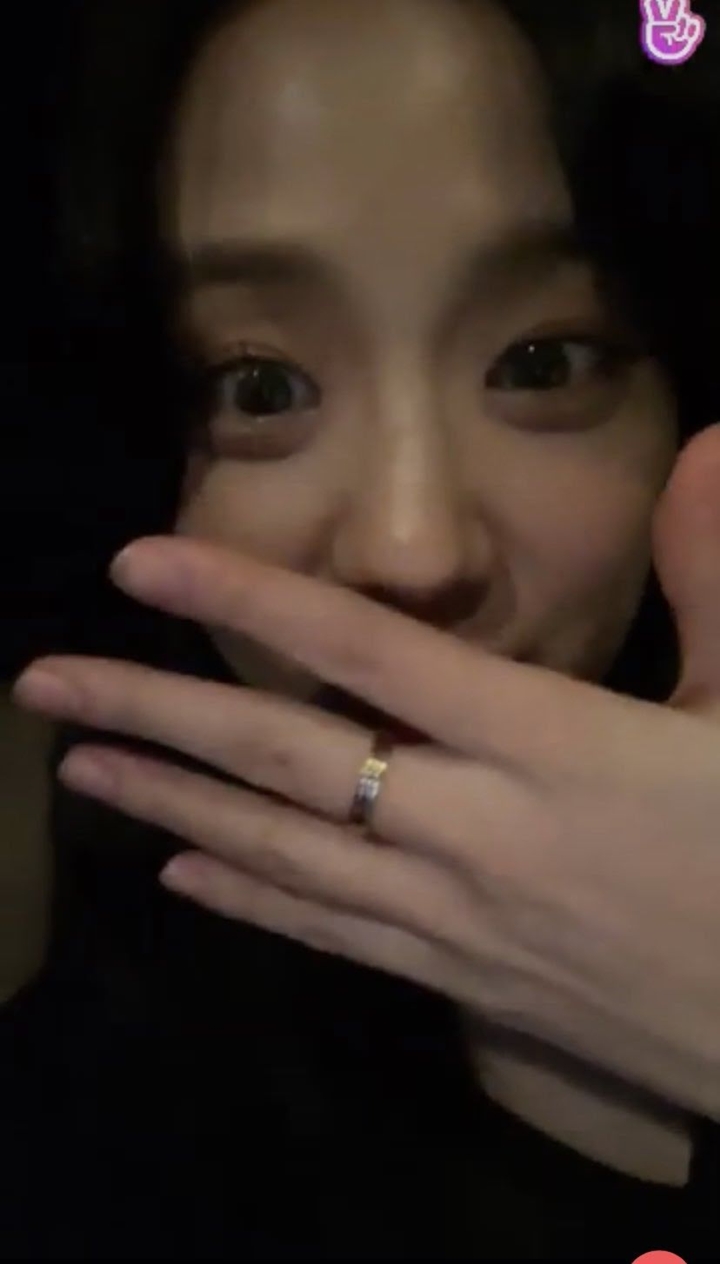 Jisoo BLACKPINK Masih Pakai Cincin Kawin Kado Ultah dari Sosok Spesial