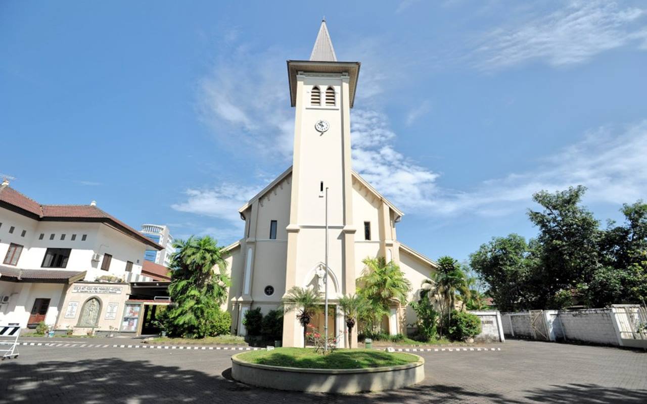 Diserang Teror Bom, Ini Sejarah Panjang Gereja Katedral Makassar yang Bikin Takjub