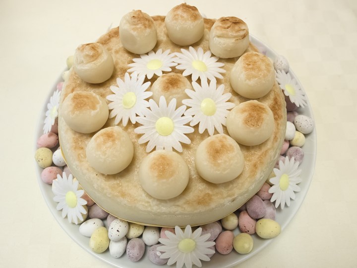 Kue Simnel, Britania Raya