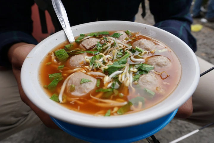 Waspadai Bakso yang Terlalu Kenyal