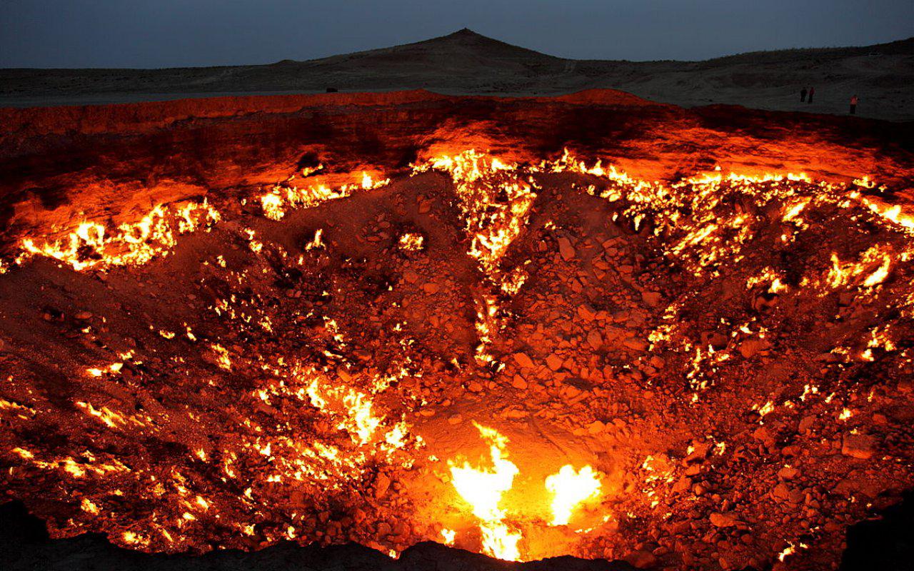 Dipenuhi Lava Hingga Roh Jahat, 8 Tempat di Dunia Ini Dijuluki 'Gerbang Neraka'