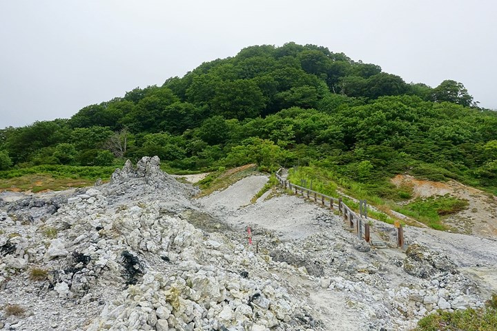 Gunung Osore, Jepang