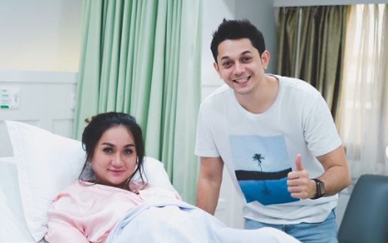 4 Tahun Menanti, Andrew Andika dan Istri Umumkan Kabar Bahagia Kelahiran  Anak Pertama