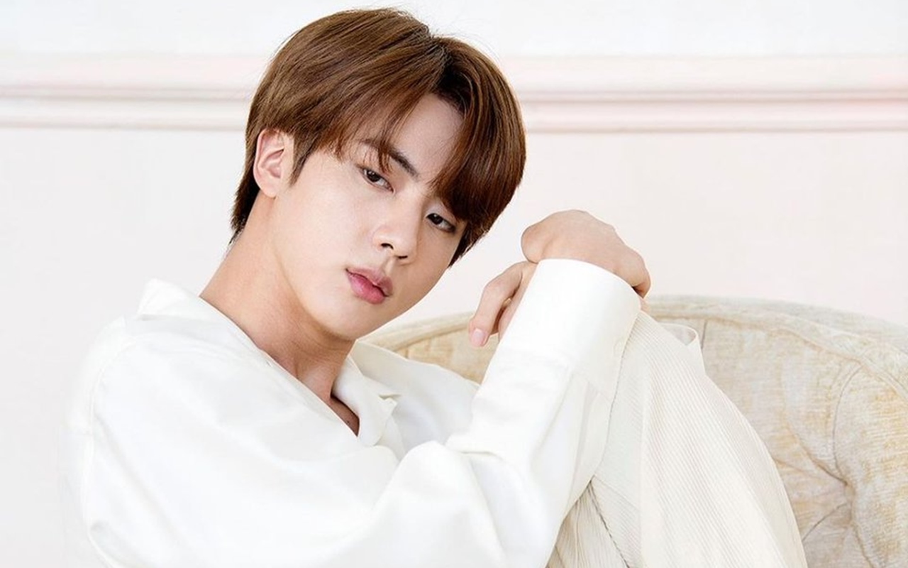 Jin BTS Jualan di Weverse, Bodo Amat Meski Ditegur Langgar Aturan Agensi