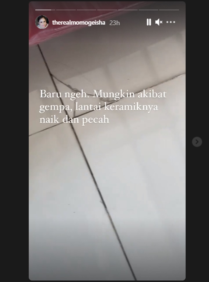 Akibat Gempa, Momo Geisha Akui Tak Sadar Keramik Rumahnya Naik Dan Pecah