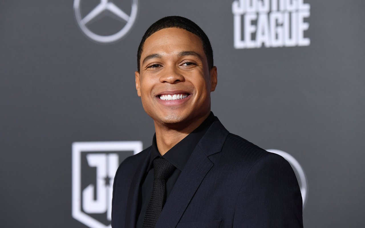 Berseteru, Ray Fisher Akan Kembali Perankan Cyborg Jika Warner Bros Minta Maaf Soal Isu Rasisme