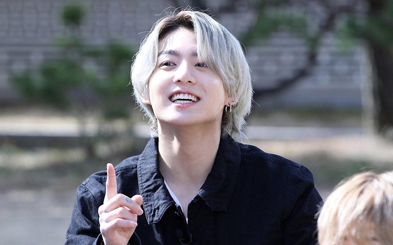 Gaya Keren Jungkook Ala Rock Star di Album Jepang BTS Jadi Pembicaraan