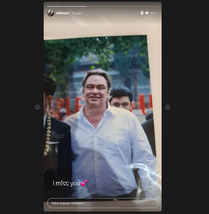 Rindu, Dahlia Poland Tulis Pesan Pilu Untuk Mendiang Sang Ayah