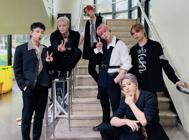ASTRO Kompak Ganti Warna Rambut, Cha Eunwoo Paling Mengejutkan