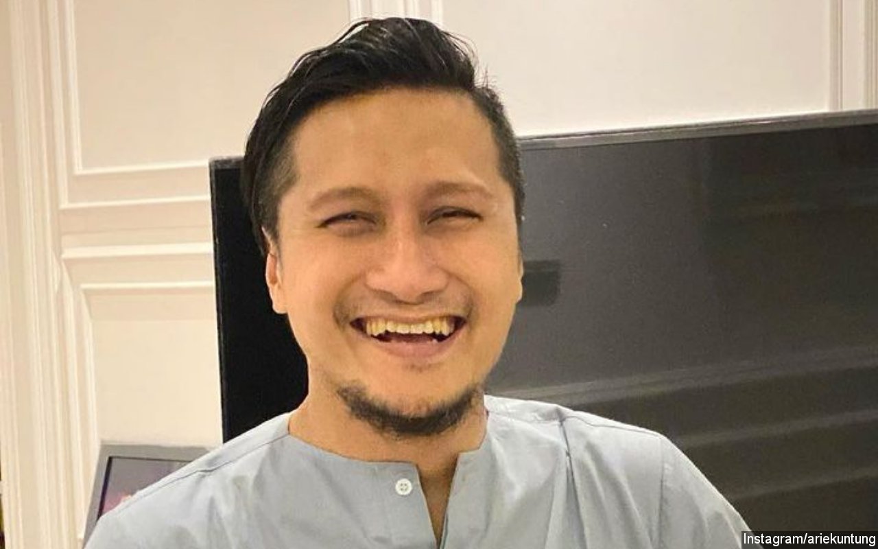 Arie Untung Unggah Potret Muslim Palestina Doakan KRI Nanggala-402, Bikin Tak Kuasa Tahan Air Mata