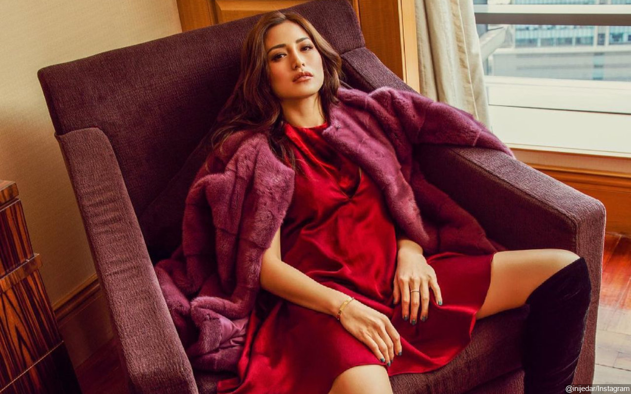 Pakai Baju 'Melorot', Jessica Iskandar Diminta Hargai Bulan Ramadan