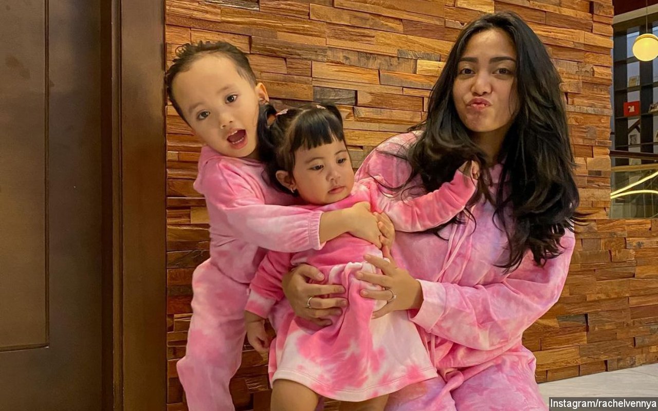 Reaksi Xabiru Usai Digigit Sang Adik Sampai Terluka Bikin Kagum, Rachel Vennya Ikut Panen Pujian