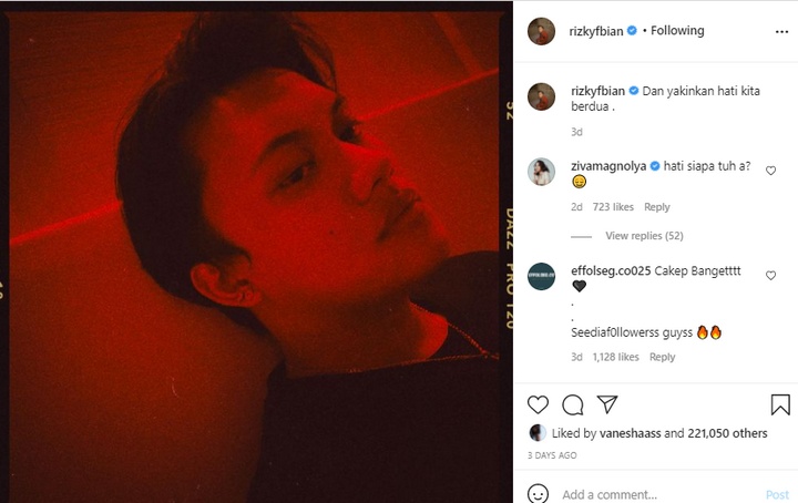 Rizky Febian Pasang Wajah Sendu?
