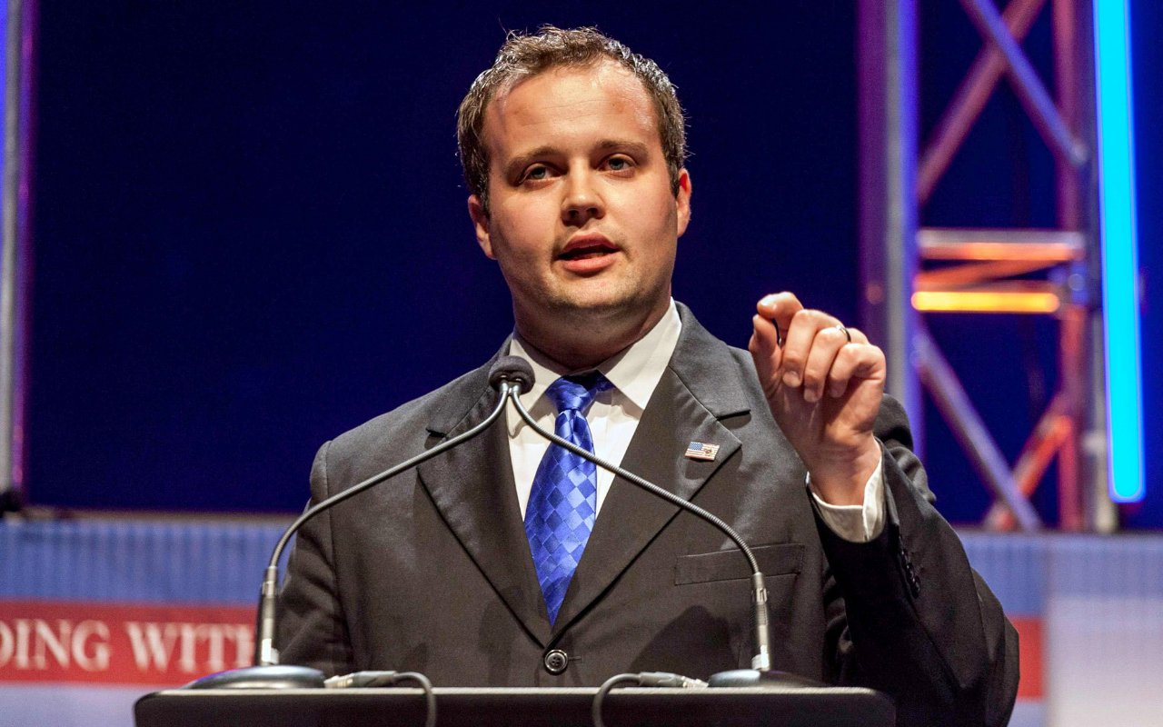 Josh Duggar Ditangkap Pihak Kepolisian Atas Tuduhan Kepemilikan Video Pornografi Anak