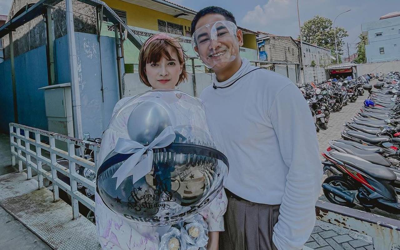 Chika Jessica Langsung Bahas Jatuh Cinta Saat Dibuat Terguling-Guling oleh Dwi Andhika, Balikan?