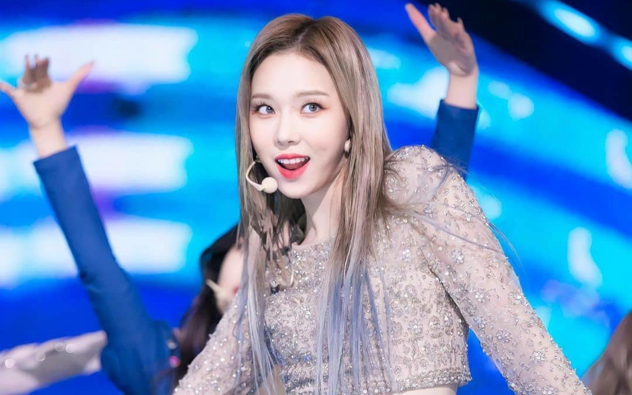 Sabtu (8/5), akun media sosial aespa mengejutkan penggemar dengan membagikan foto-foto teaser individu untuk comeback 'Next Level'. Winter menjadi member kedua yang foto teasernya dirilis.