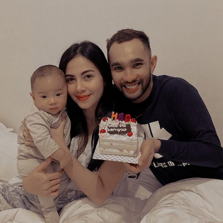 Enji dan Istri Ketiga Kompak dan Harmonis